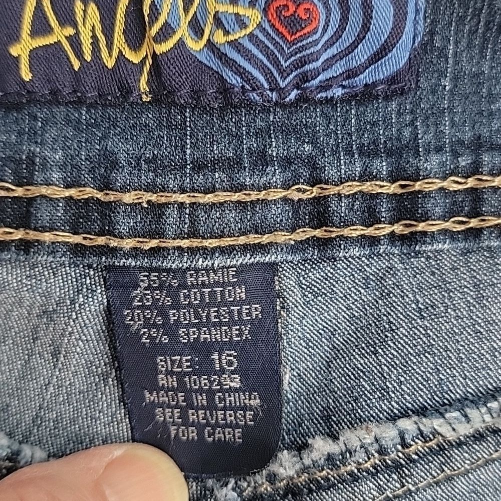 Angels Bermuda blue denim stretch jean shorts Women's Size 16 - Picture 10 of 13